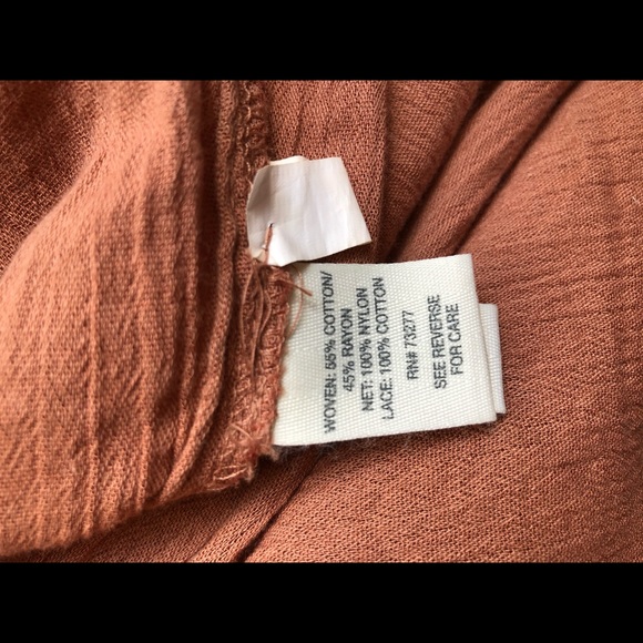 Cute long sleeve flowy lace Mudd top - Picture 7 of 7